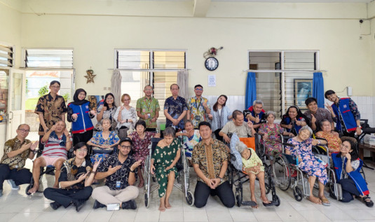 CSR_ke_Wisma_Sahabat_Baru_Lansia.jpg