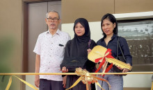 Serah_Terima_Vimala_Pangrango_Peak.jpg